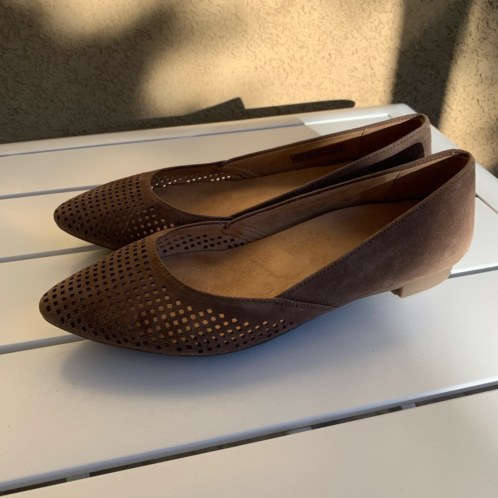 Vionic Brown Suede Perforated Pointy Toe Ballet F… - image 4